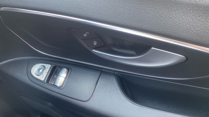 Mercedes-Benz Vito L2 Diesel Rwd 114CDI Pro Van 9G-Tronic - Image 35